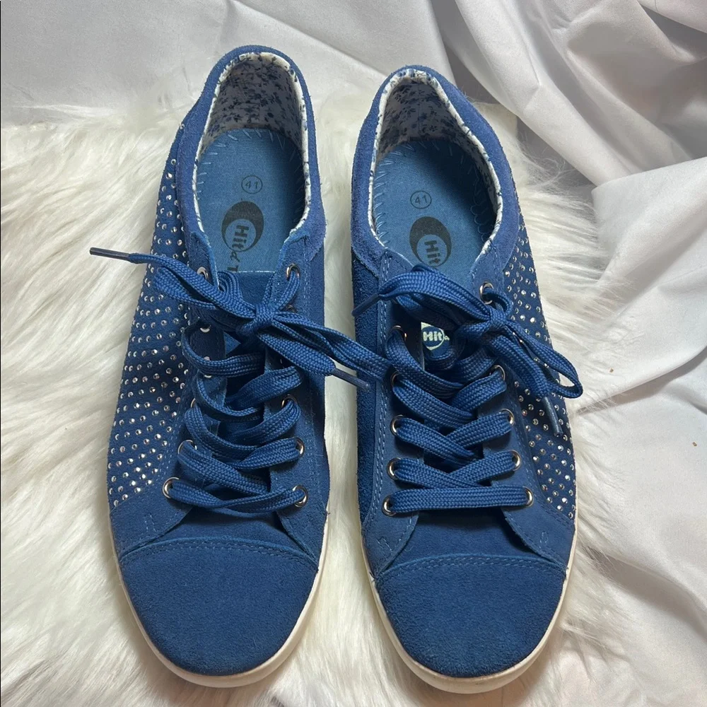 Blue Women's Sneakers with Rhinestone Detailing